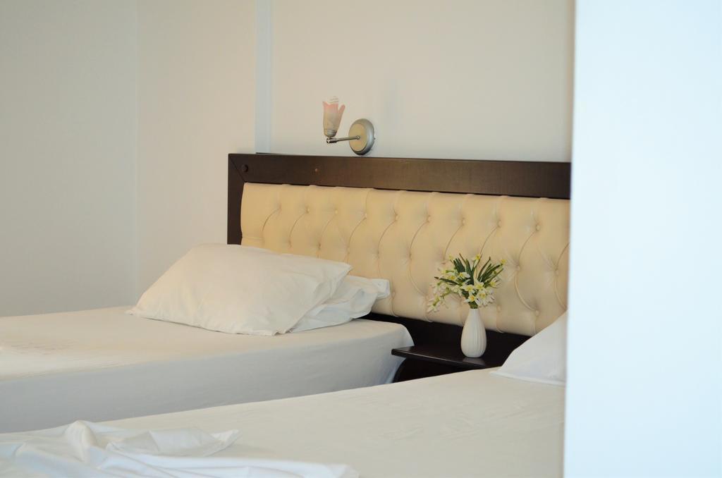 Jb Hotel *